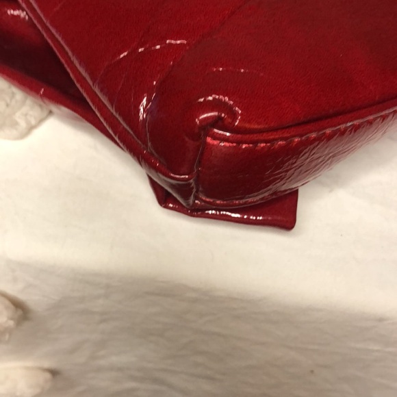 BIG BUDDHA red patent leather handbag w/ chain strap. Large Red bow in front. - Picture 6 of 10